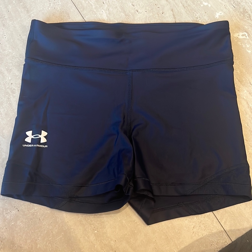 Under Armour heat gear shorts; perfect condition